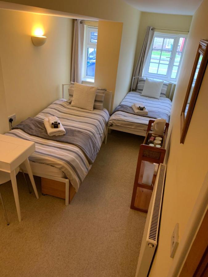 The Holly Tree Bed & Breakfast Cambridge  Exterior photo