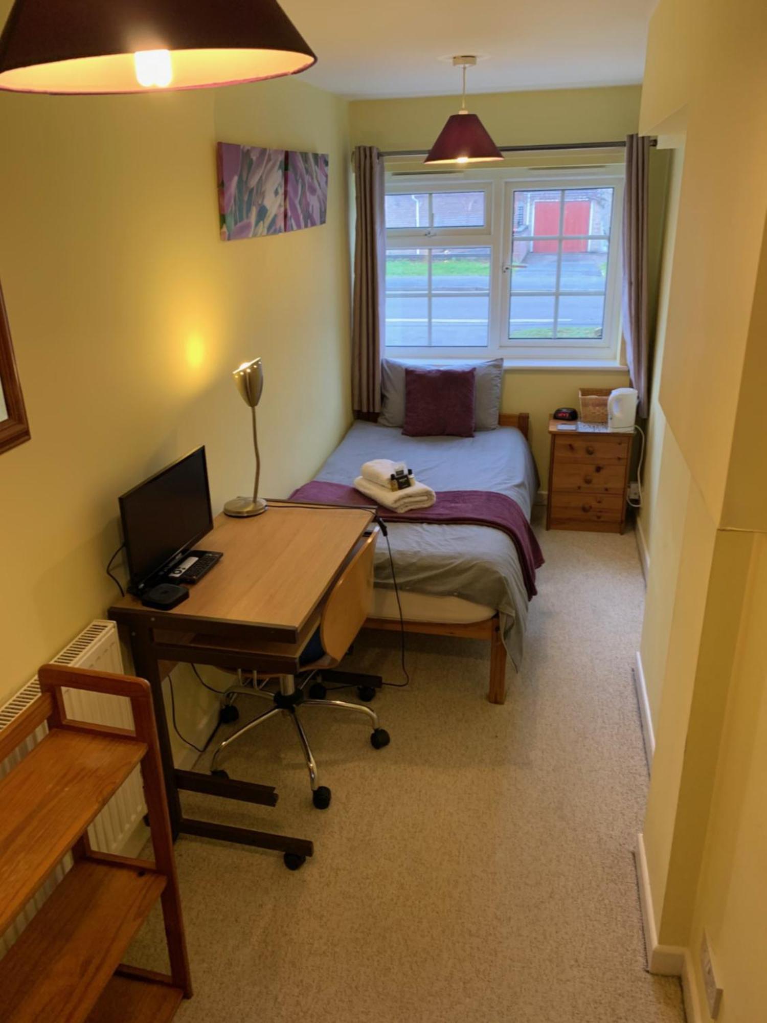 The Holly Tree Bed & Breakfast Cambridge  Exterior photo